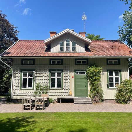 Aeppelgarden Bed & Breakfast Mariestad Dış mekan fotoğraf